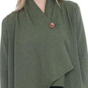 Foto 3 di 10